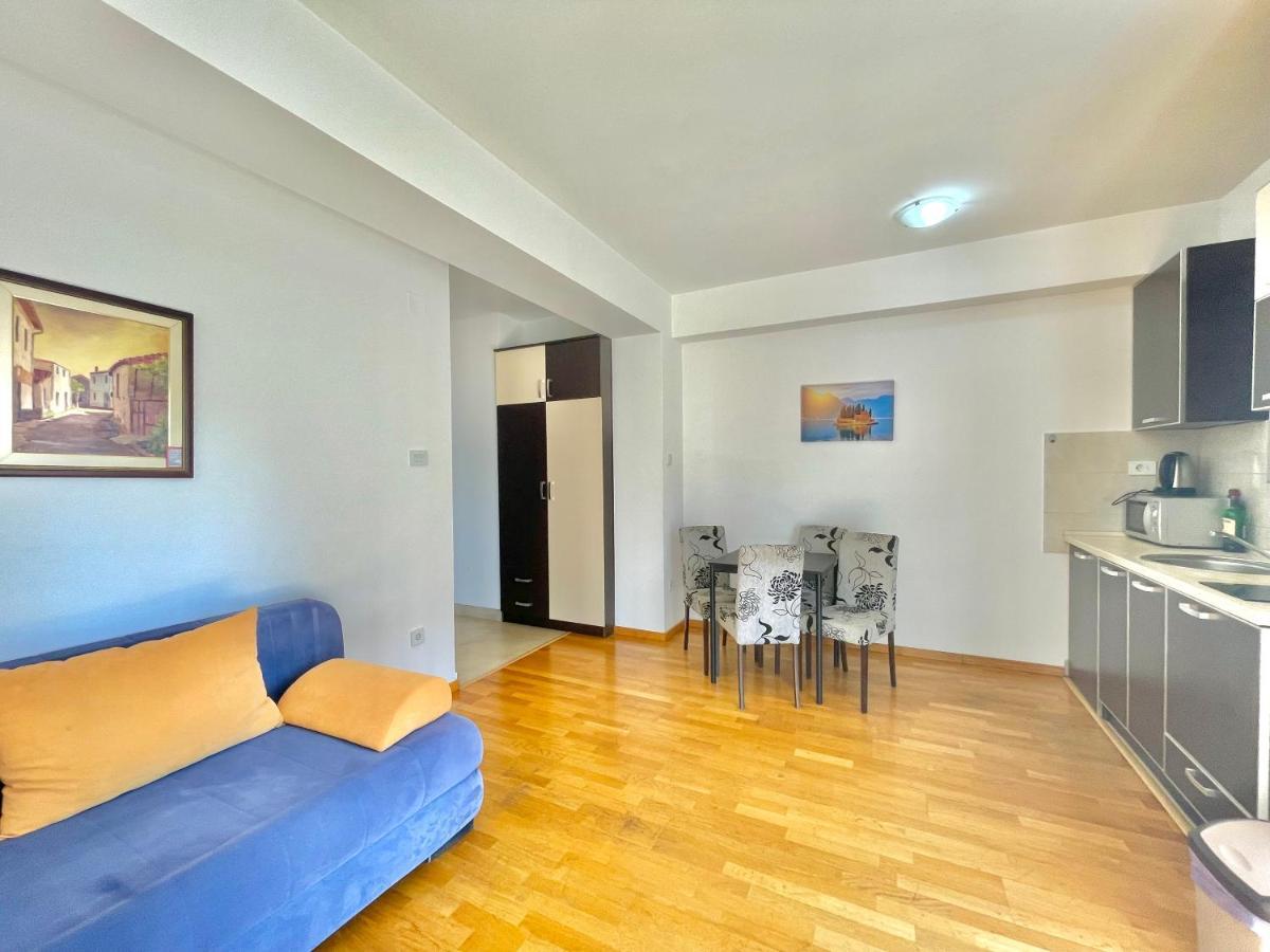 Comfort Apartments Aleksic Будва Екстериор снимка
